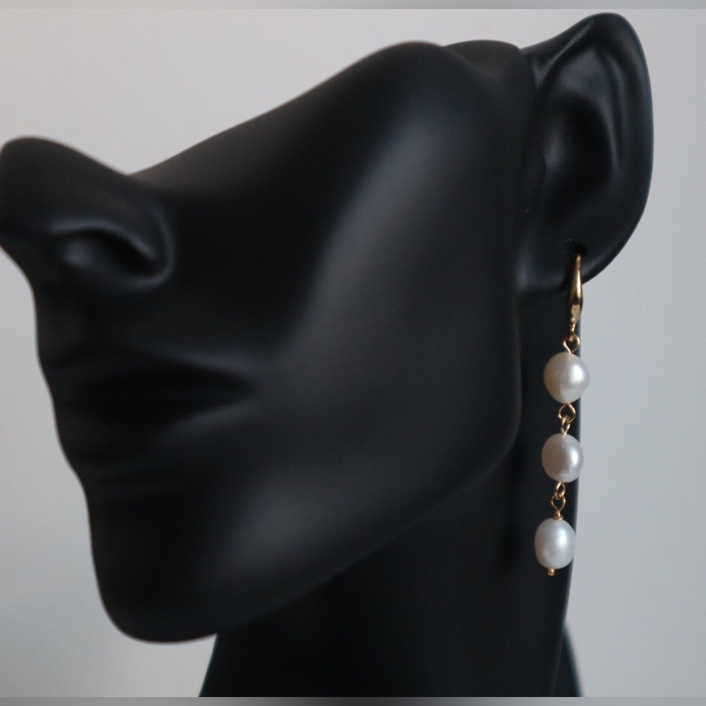 🔥BNWT Genuine 18K Gold over vintage Brass | Natural Baroque Pearls Earrings